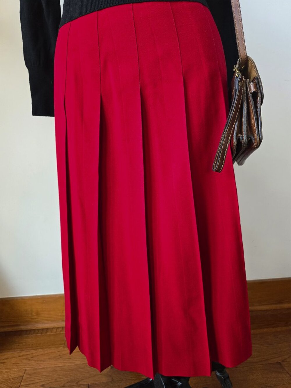 Vintage 90's L.L. Bean Red Wool Pleated Midi Skirt in a Size 12